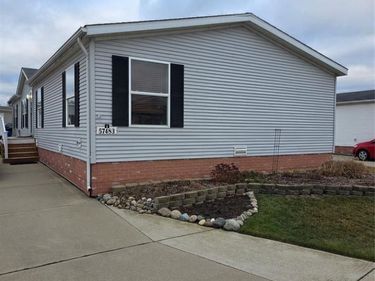 57483 Sawmill Lane, Lenox Twp, MI 48048