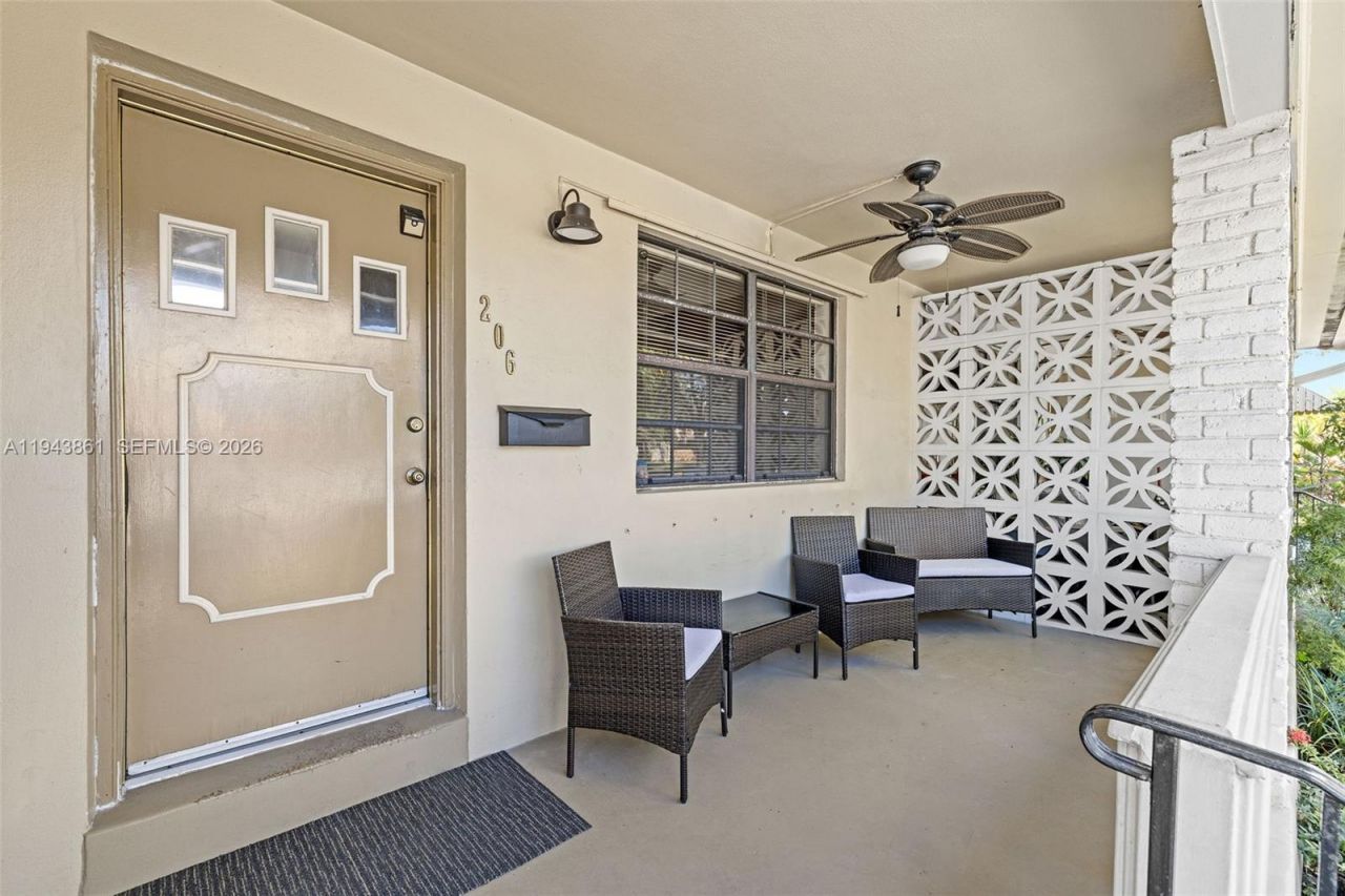 206 SE 5th St, Unit ., Dania Beach, FL 33004 Photo