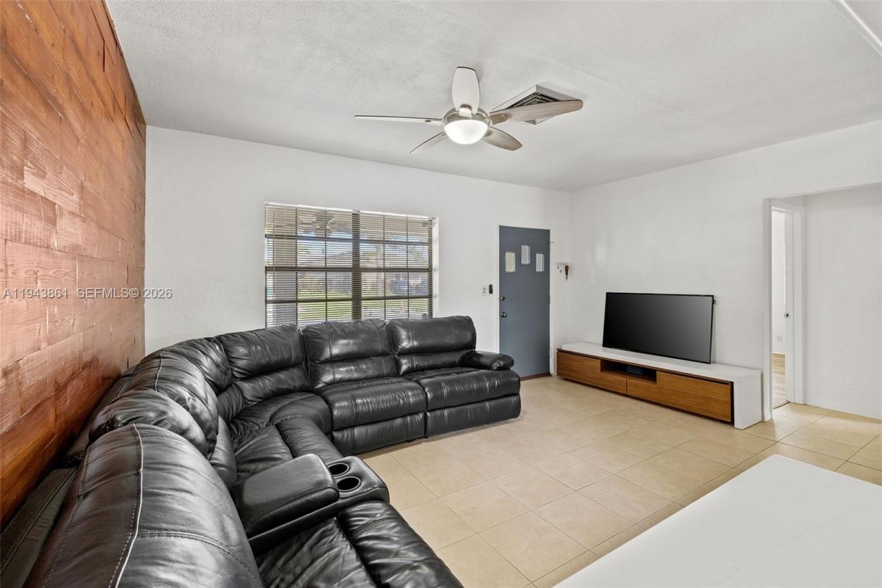 206 SE 5th St, Unit ., Dania Beach, FL 33004 Photo