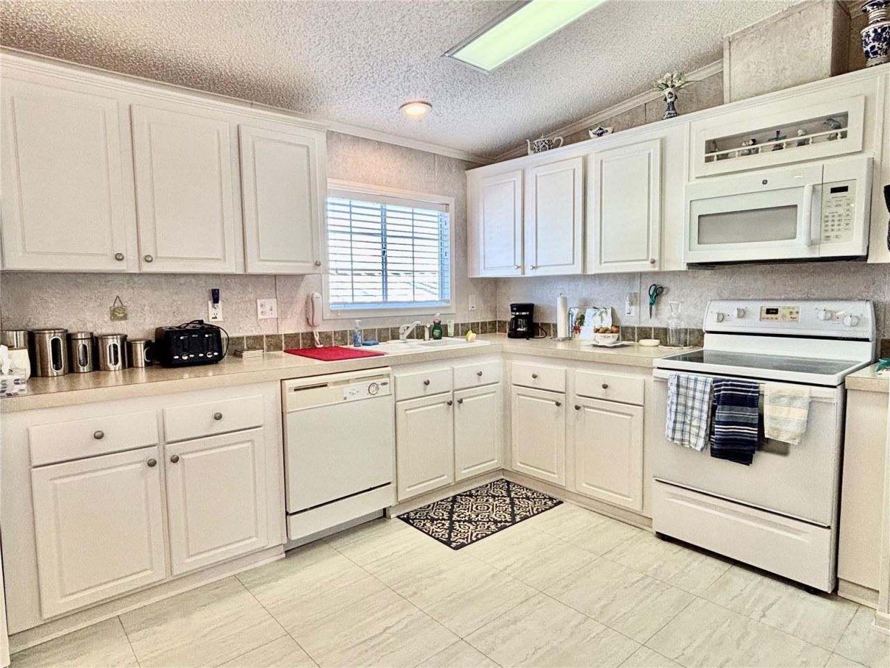 6727 Mt Pleasant Road Ne, Unit 53, Saint Petersburg, FL 33702 Photo