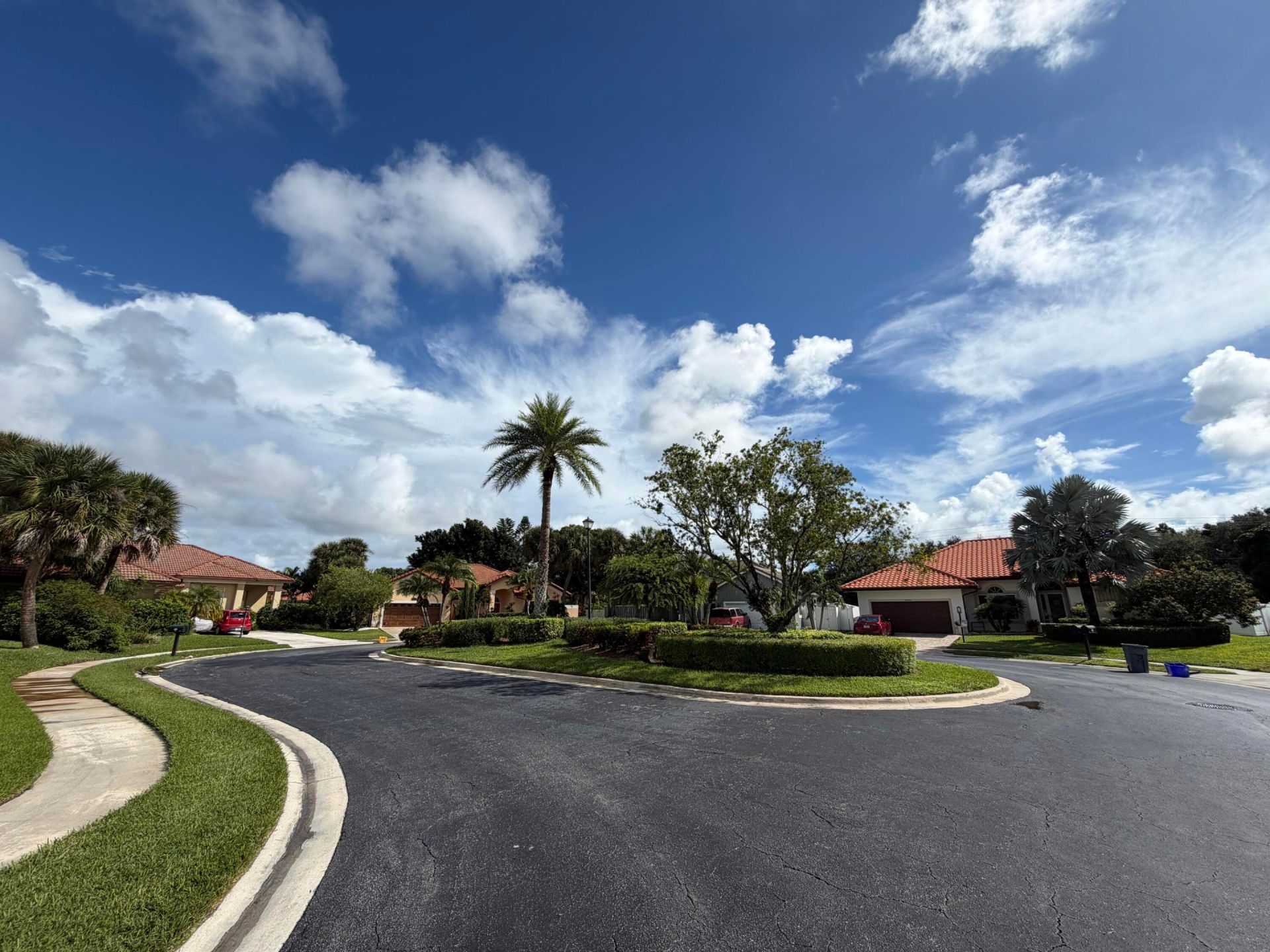 9050 Cypress Hollow Drive, Palm Beach Gardens, FL 33418 Photo