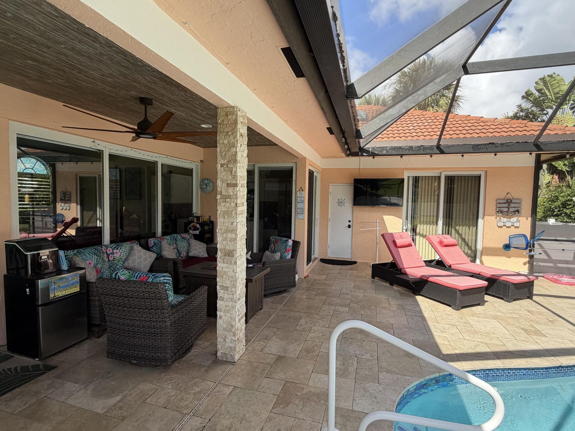 9050 Cypress Hollow Drive, Palm Beach Gardens, FL 33418 Photo