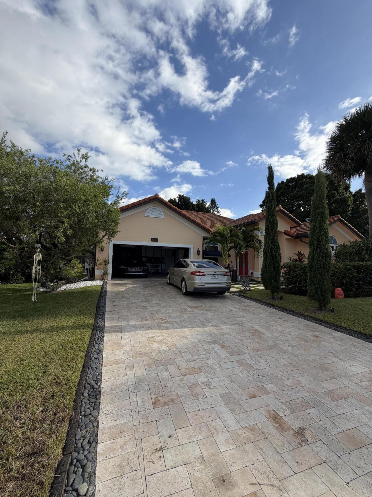 9050 Cypress Hollow Drive, Palm Beach Gardens, FL 33418 Photo