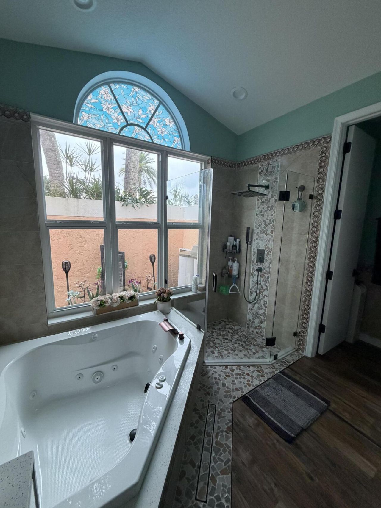 9050 Cypress Hollow Drive, Palm Beach Gardens, FL 33418 Photo