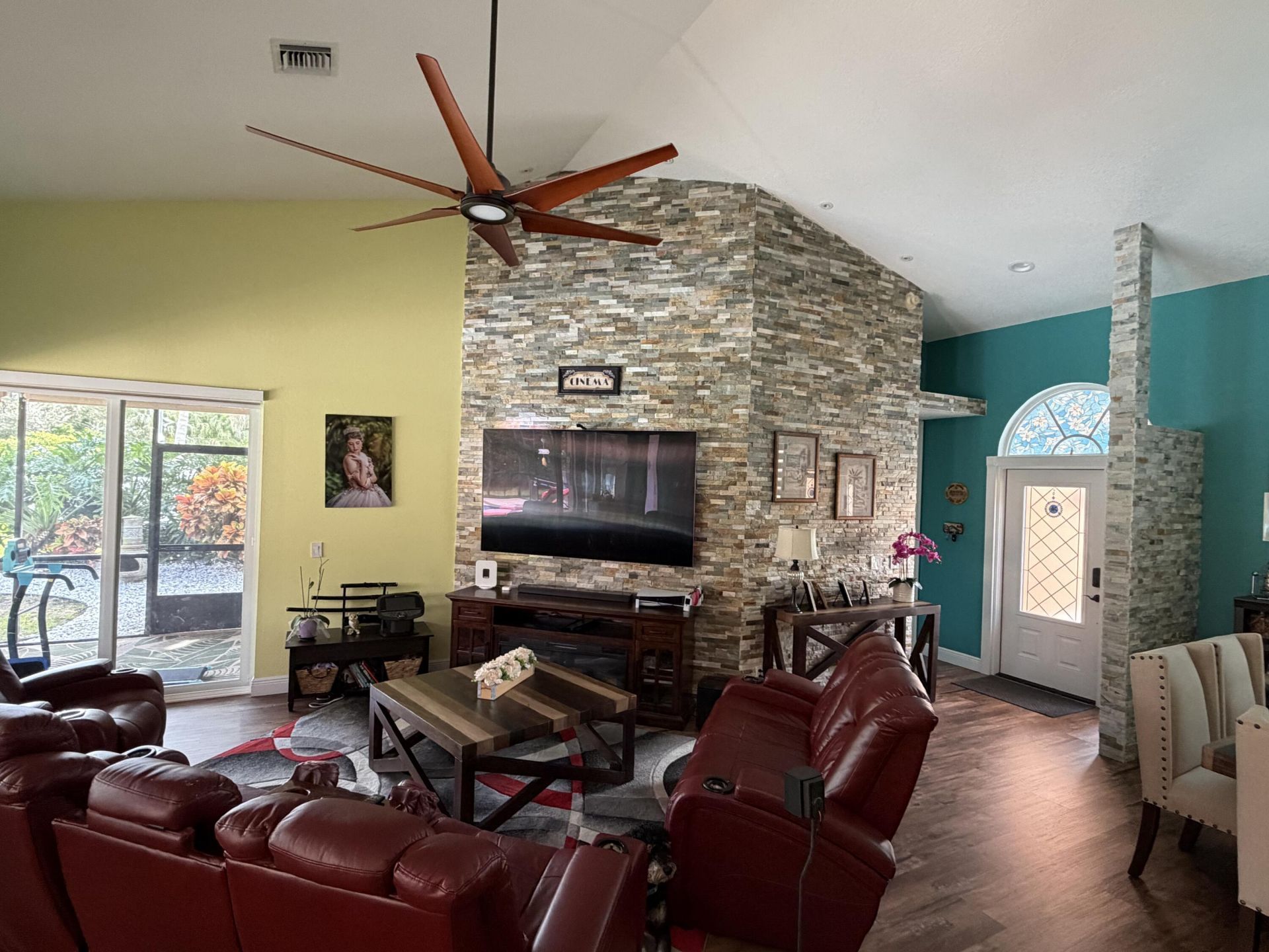 9050 Cypress Hollow Drive, Palm Beach Gardens, FL 33418 Photo