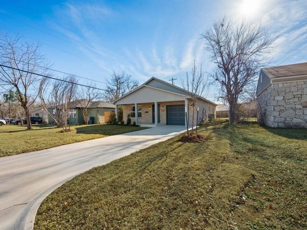 524 E Grumann Street, Midwest City, OK 73110