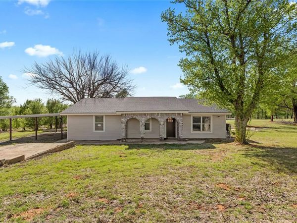 523 S 1st Street, Lookeba, OK 73053