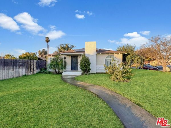 3493 E Joyce Drive, Fresno, CA 93703