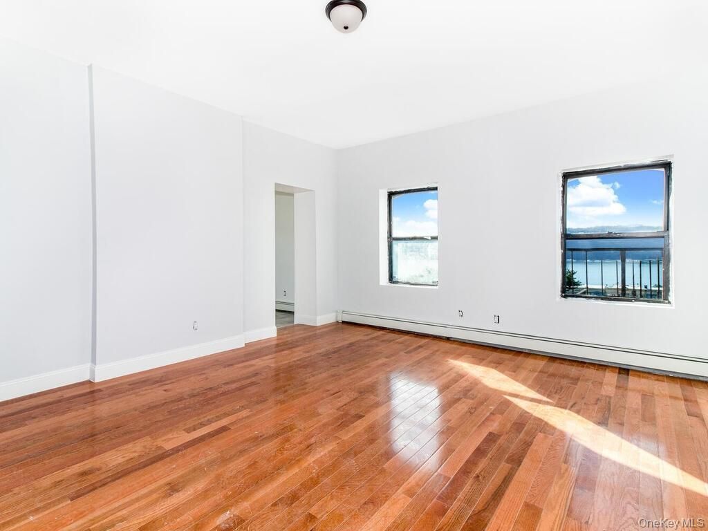 251 Warburton Avenue, Unit 3N, Yonkers, NY 10701 Main Photo