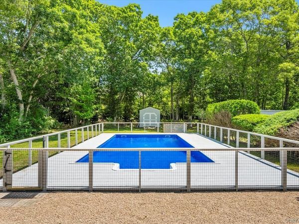 64 Old Depot Road, Quogue, NY 11959