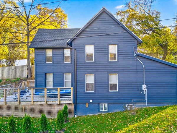 39 N Broadway, Esopus, NY 12401