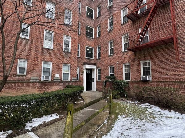 766 Bronx River Road, Unit B64, Bronxville, NY 10708