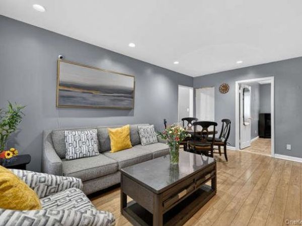 252-23 63rd Avenue, Unit 1081, Little Neck, NY 11362