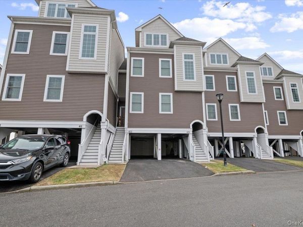 422 Marina Pointe Drive, Unit 422, East Rockaway, NY 11518