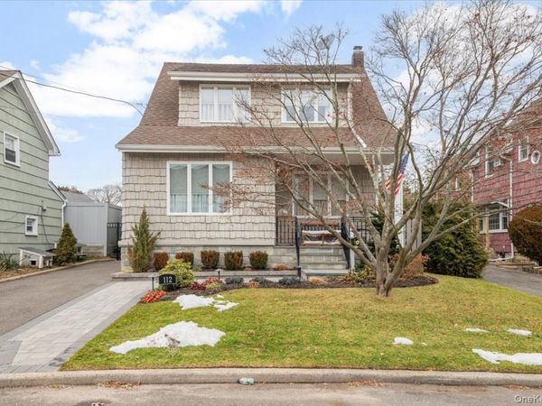 112 Longworth Avenue, Woodmere, NY 11598