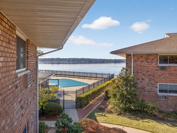 1 Toms Point Lane, Unit 6J, Port Washington, NY 11050