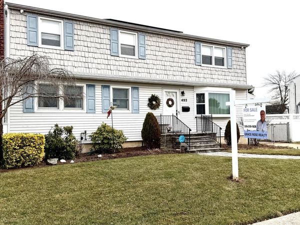 493 Kell Place, Seaford, NY 11783