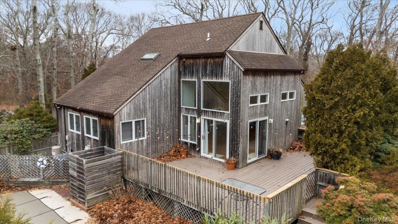 98 Squiretown Road, Hampton Bays, NY 11946 Main Photo