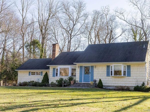 4 Conscience Bay Road, Setauket, NY 11733