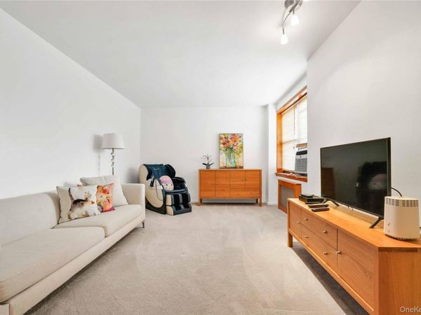 141-15 28th Avenue, Unit 4G, Flushing, NY 11354