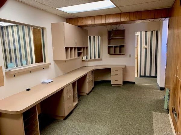 375 MAIN Street, Unit 20, Bay Shore, NY 11706