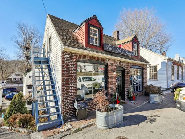 112 Spring Street, South Salem, NY 10590