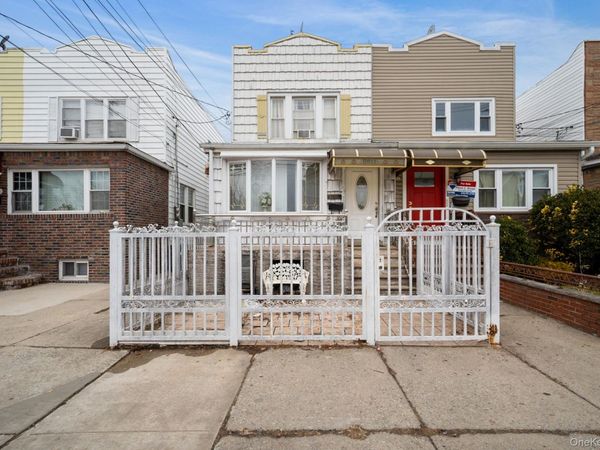 8911 Avenue M, Brooklyn, NY 11236