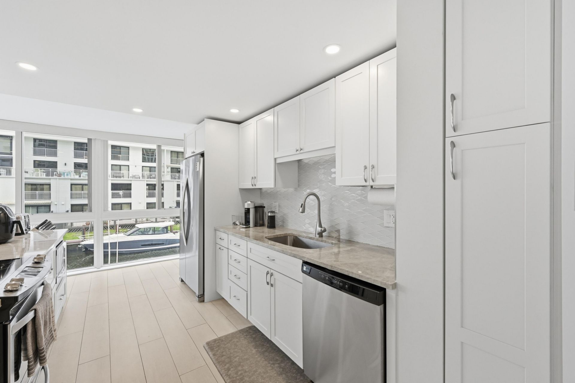 3100 NE 49th Street, Unit 206, Fort Lauderdale, FL 33308 Photo