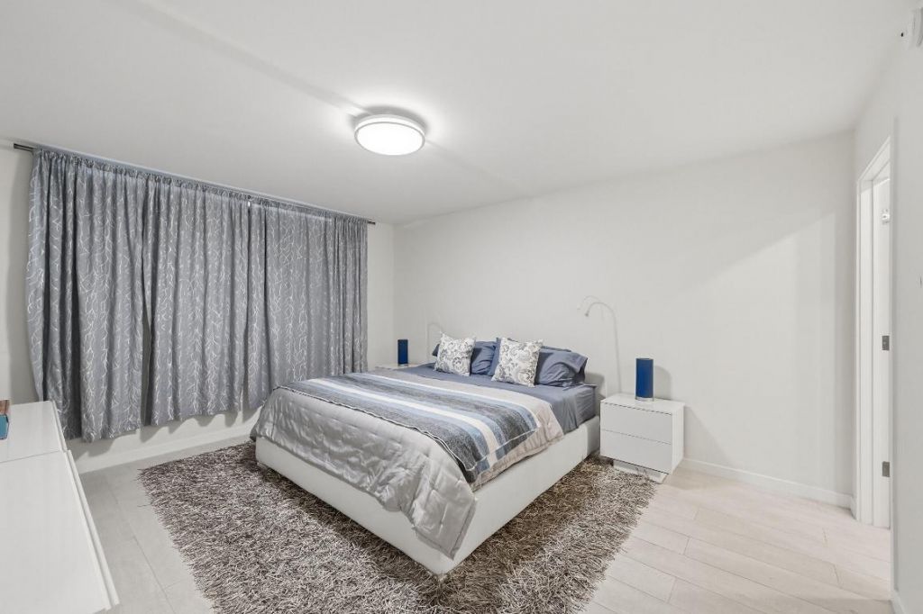 3100 NE 49th Street, Unit 206, Fort Lauderdale, FL 33308 Photo