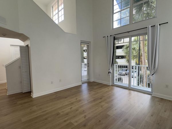 1136 Town Center Drive, Unit 25, Jupiter, FL 33458