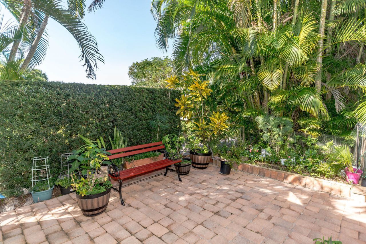 5570 Piping Rock Drive, Boynton Beach, FL 33437 Photo