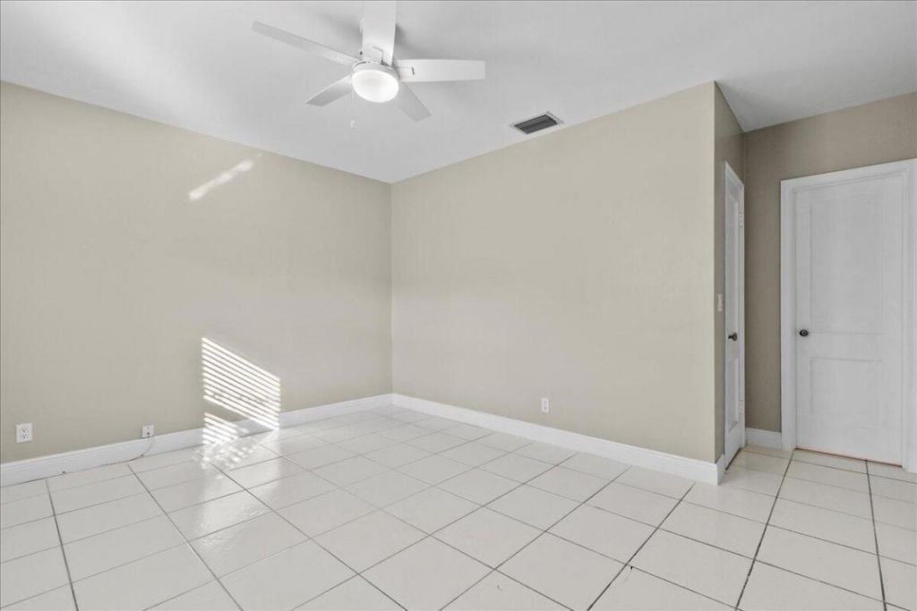 201 E Palm Street, Unit 205, Lantana, FL 33462 Photo