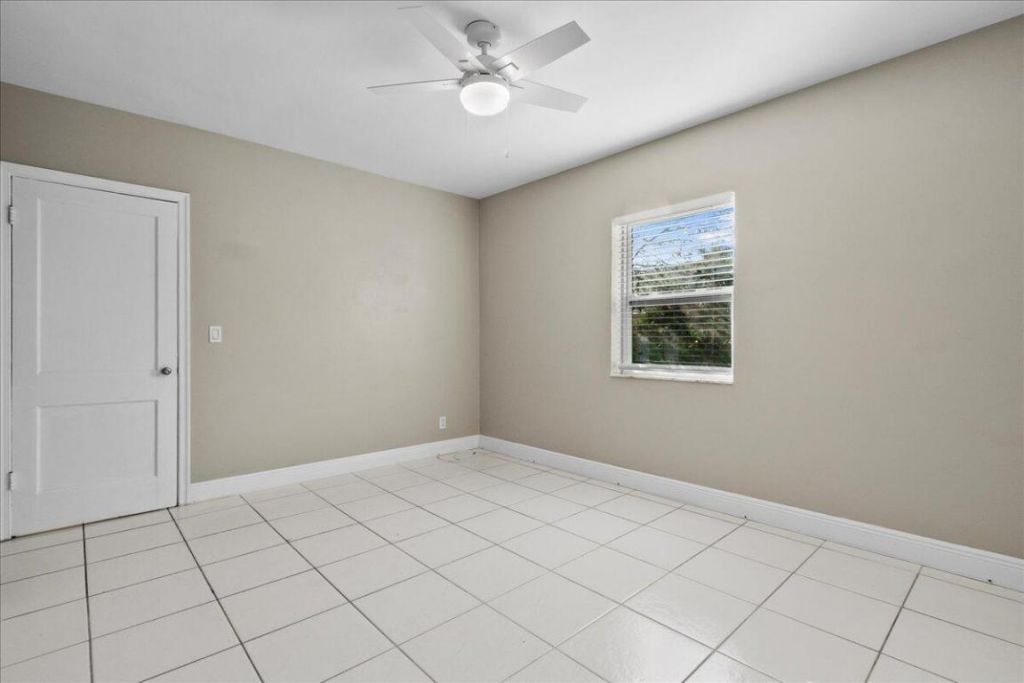 201 E Palm Street, Unit 205, Lantana, FL 33462 Photo