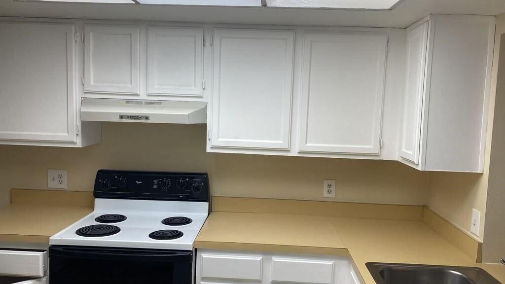2516 S 19th Street, Unit 208, Fort Pierce, FL 34982 Photo
