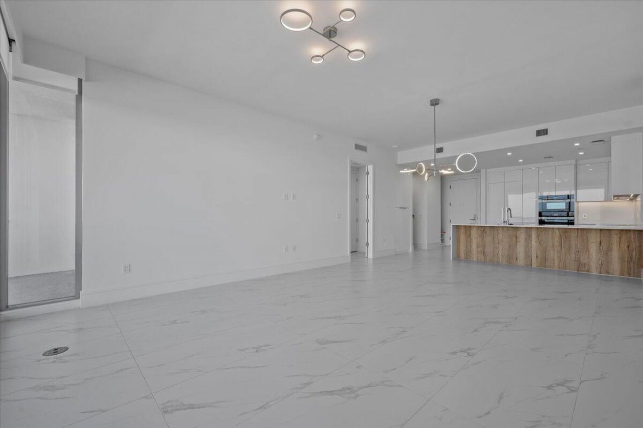 220 Lake Shore Drive, Unit 1113, West Palm Beach, FL 33403 Photo