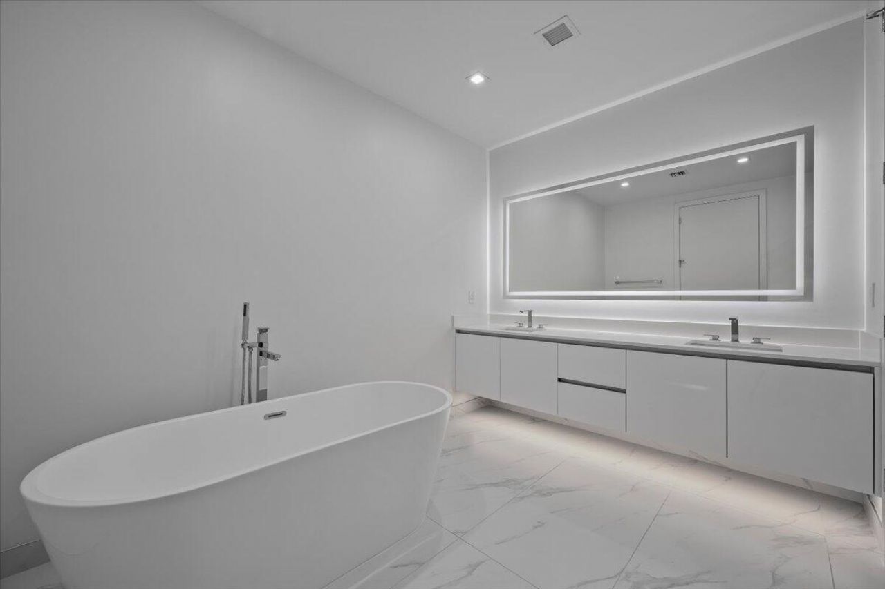 220 Lake Shore Drive, Unit 1113, West Palm Beach, FL 33403 Photo