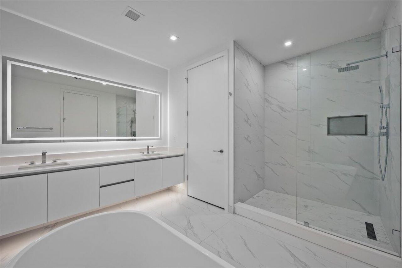 220 Lake Shore Drive, Unit 1113, West Palm Beach, FL 33403 Photo