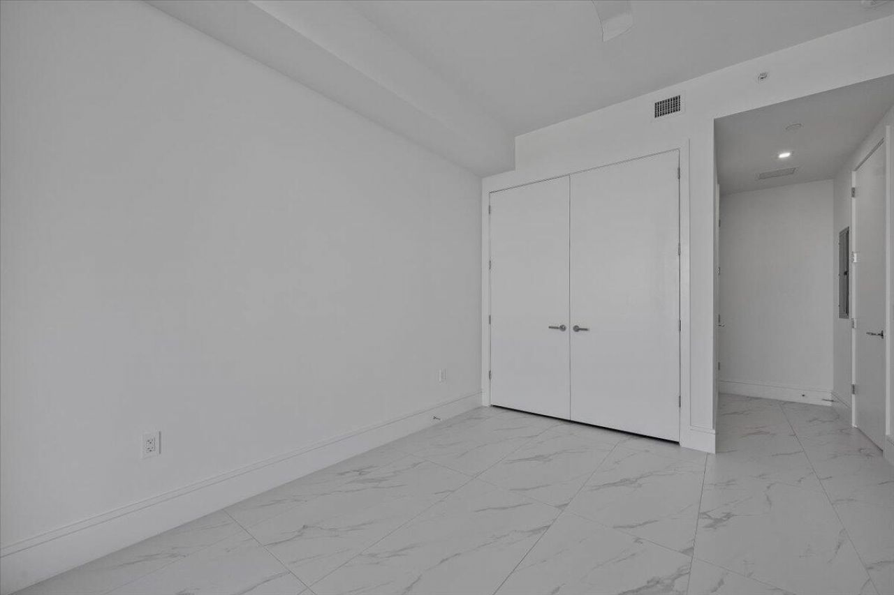 220 Lake Shore Drive, Unit 1113, West Palm Beach, FL 33403 Photo