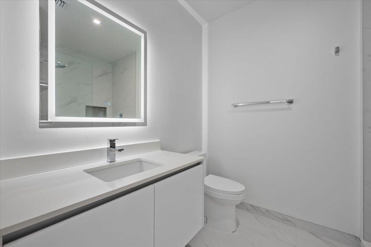 220 Lake Shore Drive, Unit 1113, West Palm Beach, FL 33403 Photo