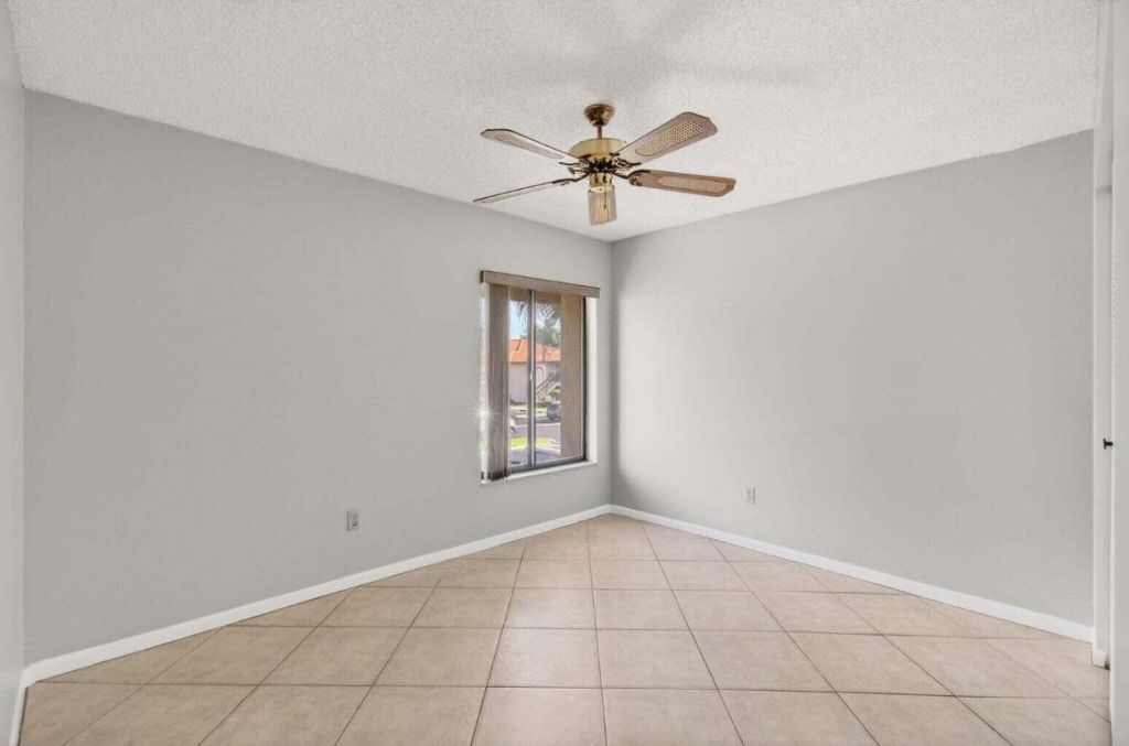 400 Club Circle, Unit 201, Boca Raton, FL 33487 Photo