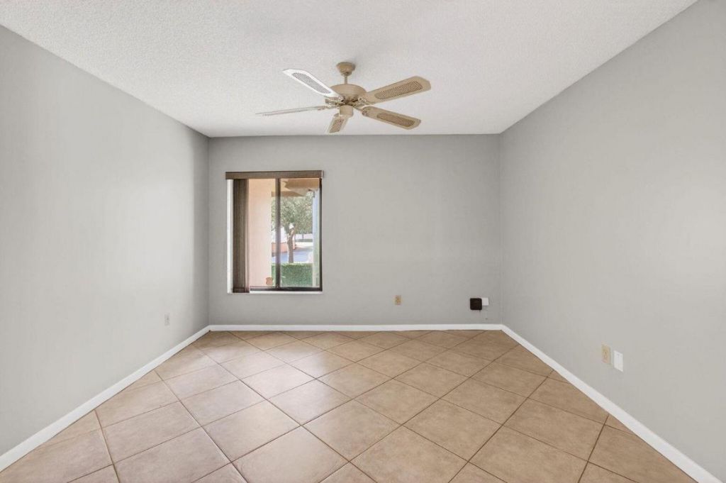 400 Club Circle, Unit 201, Boca Raton, FL 33487 Photo