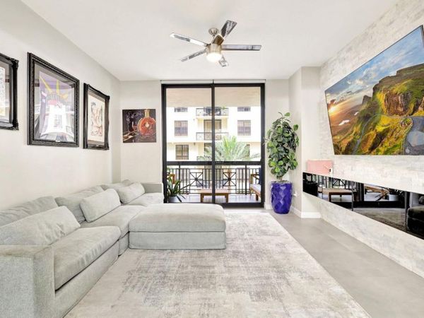 801 S Olive Avenue, Unit 1018, West Palm Beach, FL 33401