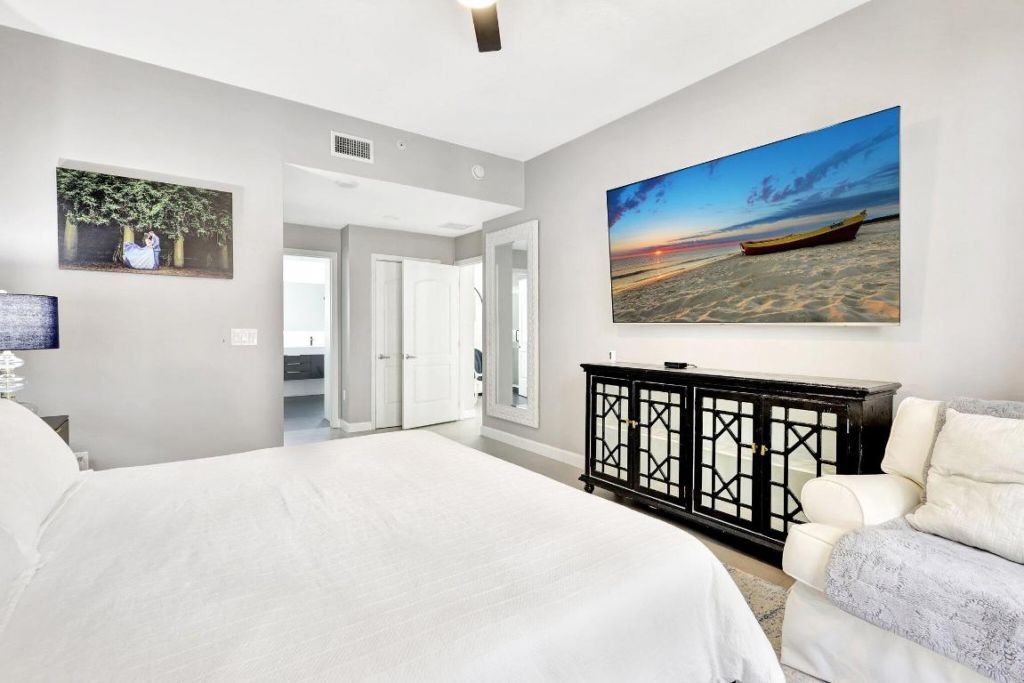 801 S Olive Avenue, Unit 1018, West Palm Beach, FL 33401 Photo