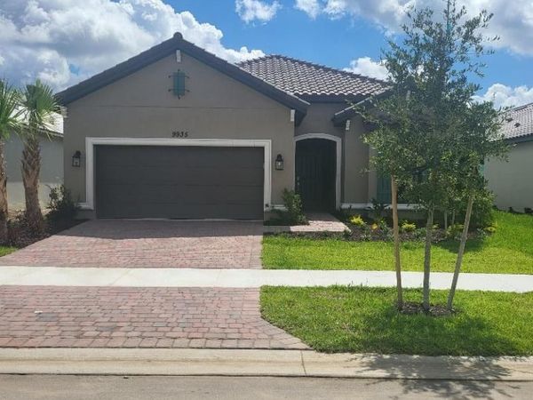 9935 SW Cloister Drive, Port St. Lucie, FL 34987