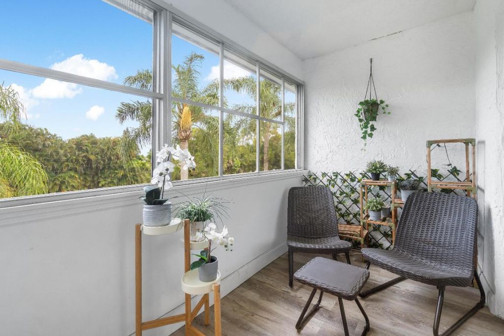 126 Sparrow Drive, Unit 11b, Royal Palm Beach, FL 33411 Photo