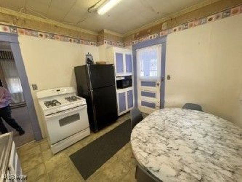 71 E 201st Street, Euclid, OH 44123 Photo 7