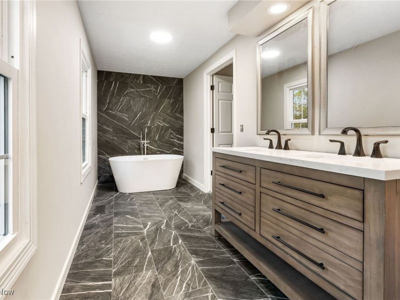 1023 55th Street NE, Canton, OH 44721 Photo 23