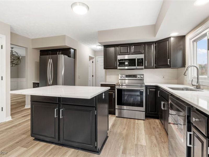 1023 55th Street NE, Canton, OH 44721 Photo 8