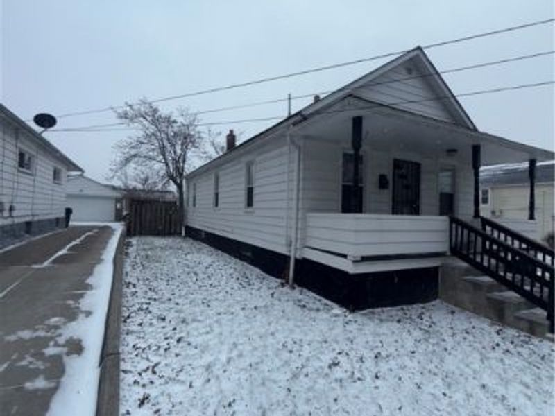 7516 Bancroft Avenue, Cleveland, OH 44105 Photo 2