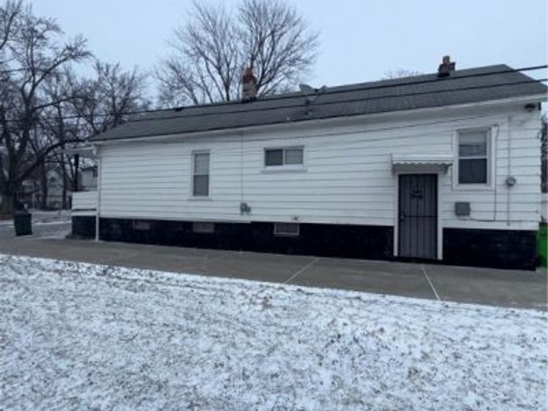 7516 Bancroft Avenue, Cleveland, OH 44105 Photo 3